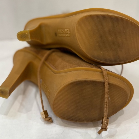 Cozy Brown Fur-Lined Ankle Boots - Picture 7 of 8